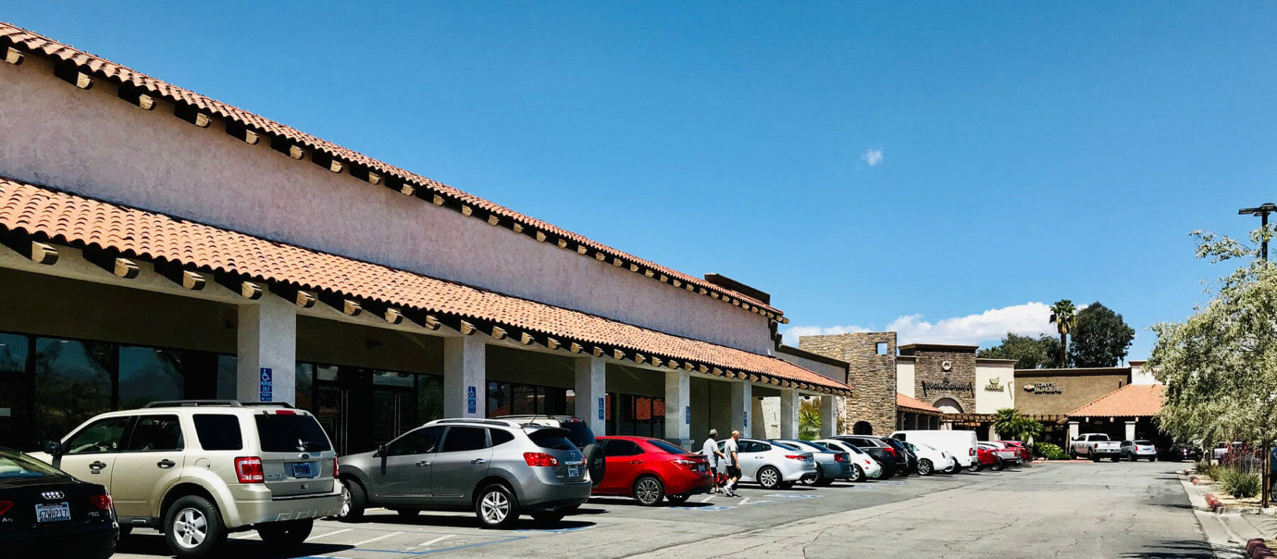 MISSION PLAZA Retail Insite